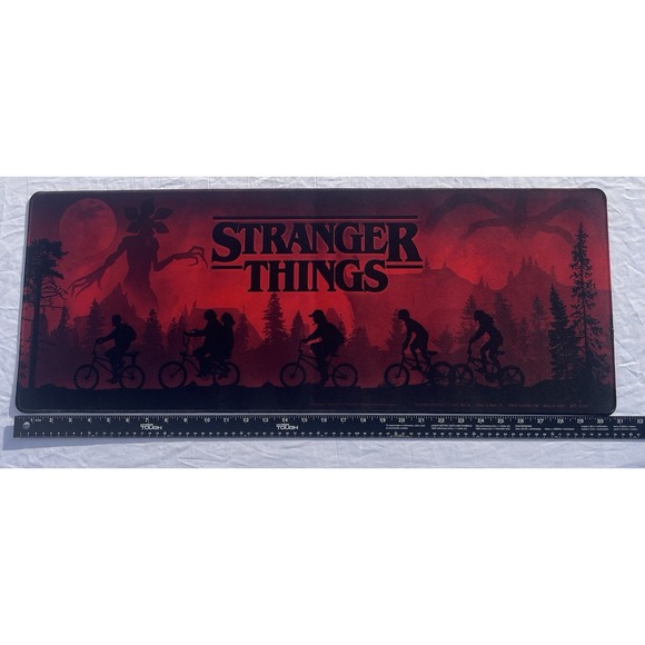 STRANGER THINGS‎ CLASSIC DESK MAT NETFLIX PALADONE - Picture 4 of 5